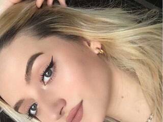 Еротски видео цхат EsterLovely