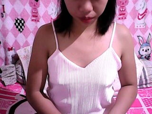 Емитовање снимка екрана AlwaysHORNY18