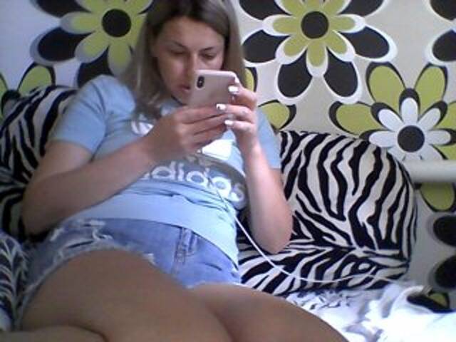 Емитовање снимка екрана AngelLadyEva