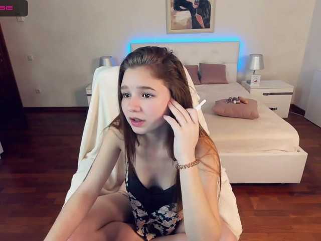 Емитовање снимка екрана EvaMoore