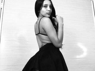 Еротски видео цхат Evangeline18