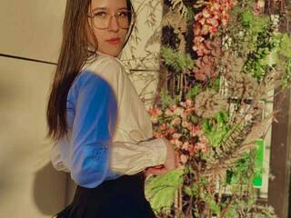 Еротски видео цхат NickyColienc