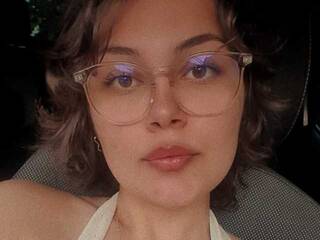 Еротски видео цхат evelyne-fox