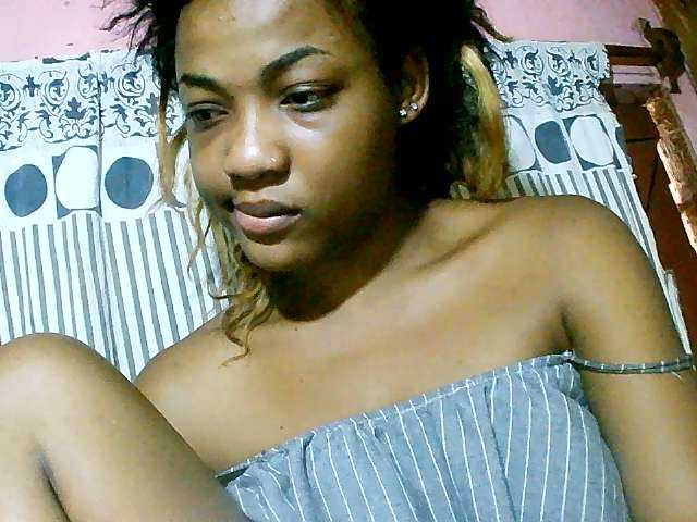 Емитовање снимка екрана Evinabella