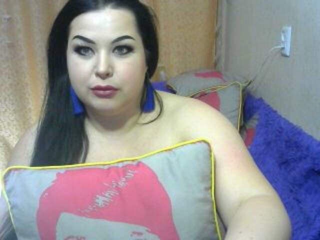 Емитовање снимка екрана MayamiHot