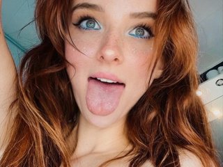 Еротски видео цхат AudreyDevil