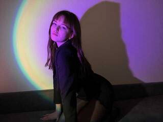 Еротски видео цхат FeyaDevons