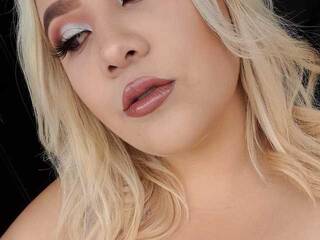 Еротски видео цхат Fiiorella23