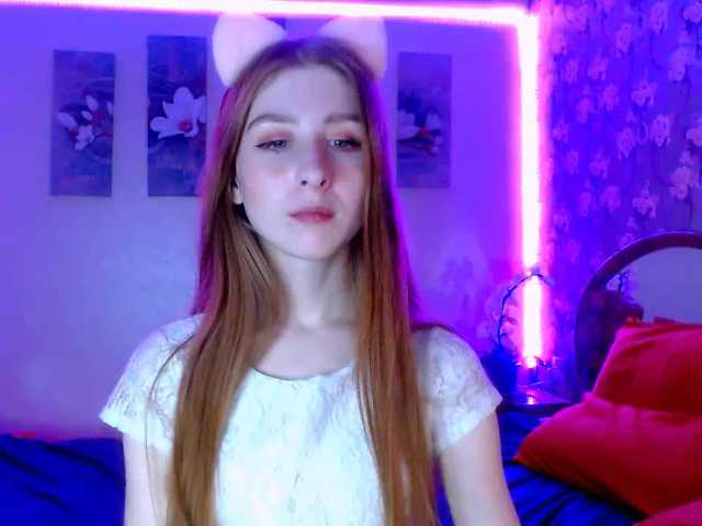 Фотографије FireShoWw hello in my room! I'm trying to break the earning record! I hope for your help! #young #teen #cute #new #toys #sexy #hot #natural #shaved #smalltits #redhair