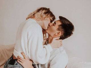 Еротски видео цхат FlowerNBlade