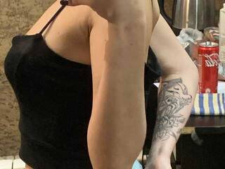 Еротски видео цхат FollowMe069