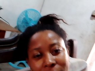 Еротски видео цхат FredahSannie