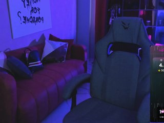 Еротски видео цхат FreyaFindomFitGoddess