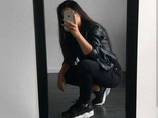 Еротски видео цхат FreyaMonroe