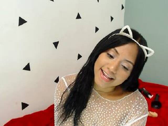 Емитовање снимка екрана GabrielaRoxy