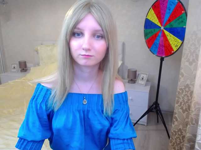 Фотографије YourDesserte Hello guys! Welcome to my room) Lets chat and have fun together! PVT-GRP On for you) spin wheel for 100! hot show with a wet t-shirt!