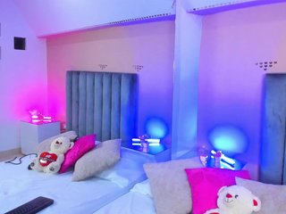 Еротски видео цхат Giselle-Roldan