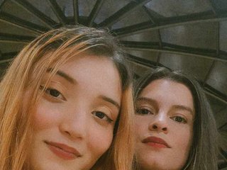 Еротски видео цхат Glossier-cherry