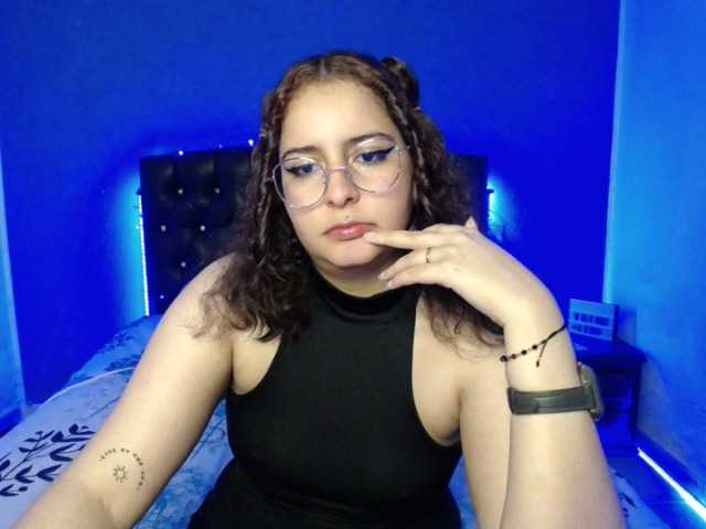 Фотографије goddesstepha1 Hi , enter if u wanna talk! Goal: GOAL: Sexy Dance #teen #lovense #boobs #cute #new -I dont do free shows xoxox