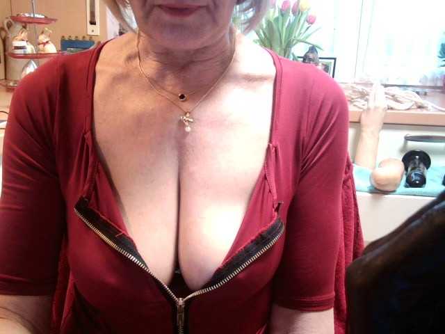 Емитовање снимка екрана Granny1