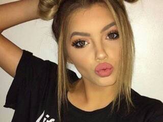 Еротски видео цхат LiLuGrey