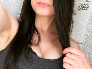 Еротски видео цхат H-o-t-Kira