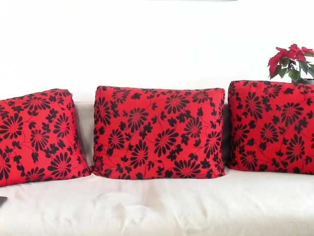 Емитовање снимка екрана HaileyBee