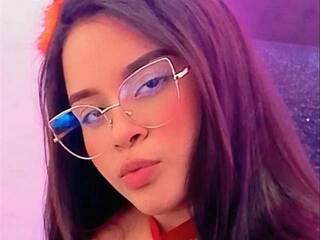 Еротски видео цхат hanamilkk