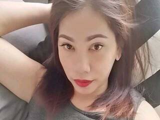 Еротски видео цхат HeartRoxy