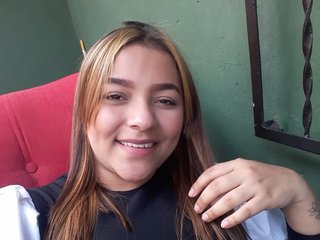 Еротски видео цхат HeidyRusell