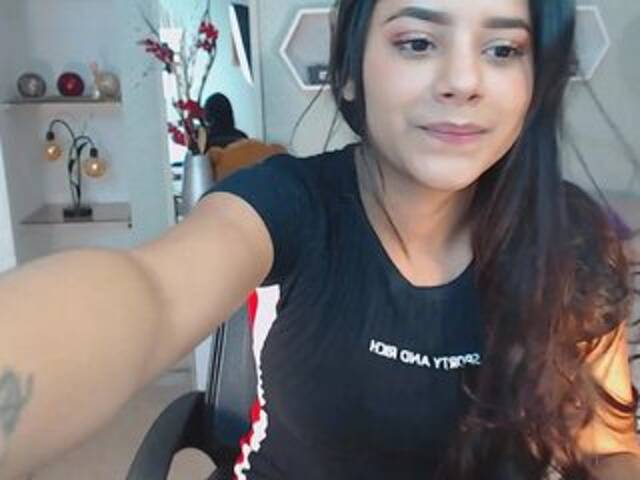 Емитовање снимка екрана helaroberts