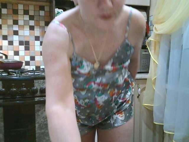 Емитовање снимка екрана HelenLike