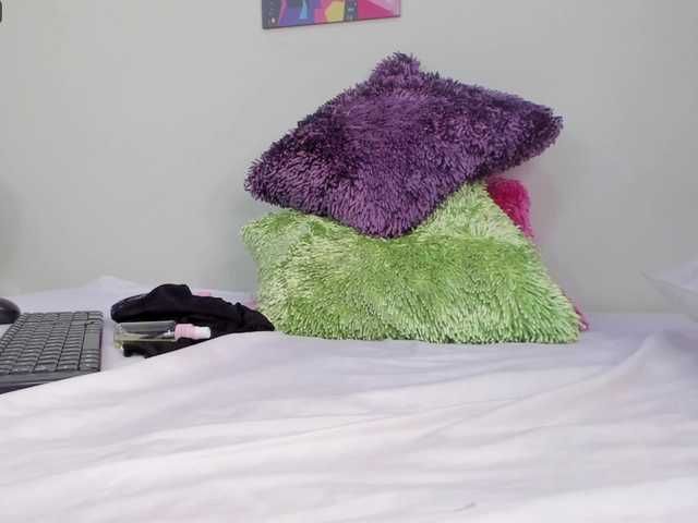 Емитовање снимка екрана Hellen-milfy