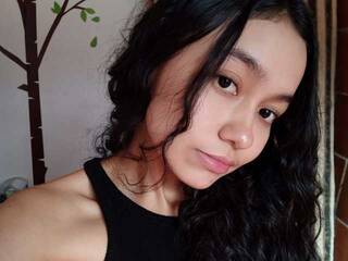 Еротски видео цхат hellencutee