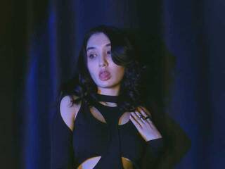 Еротски видео цхат HinaChan