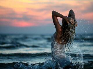 Еротски видео цхат HinataLiones