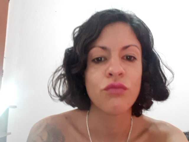 Емитовање снимка екрана holehot