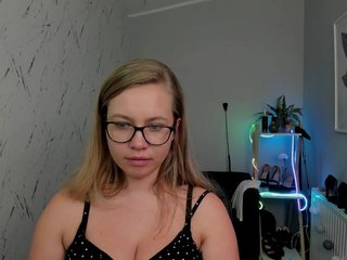 Еротски видео цхат hollyBB