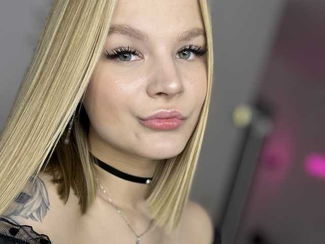 Слика профила Holyidol