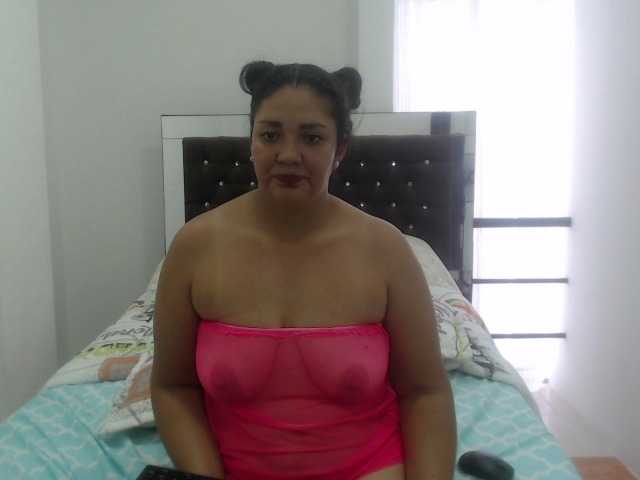 Фотографије Honey-Girl-km Hey guys ask me for my hot pictures at goal i play with my wet pussy #latin #dildo #bigtits #deliciuspussy