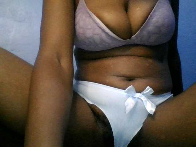 Емитовање снимка екрана Hornygal2