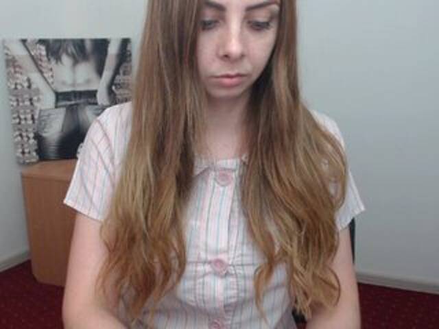 Емитовање снимка екрана Hot-Fantasy