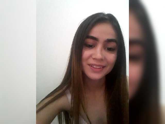 Емитовање снимка екрана hotgirl20