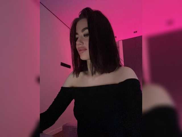 Емитовање снимка екрана HotGirlEva
