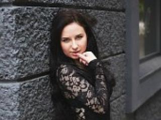 Еротски видео цхат hotlaura