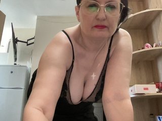 Еротски видео цхат HotMilfPussy
