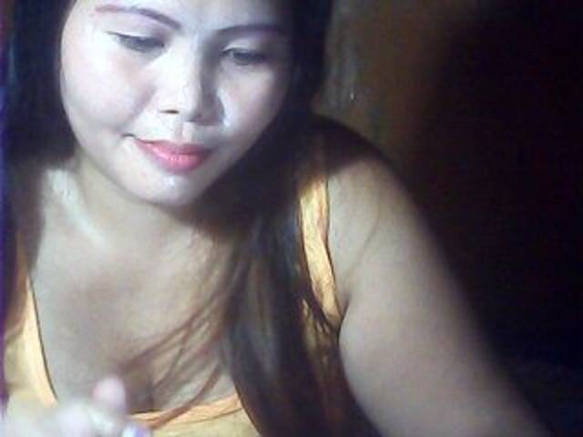 Емитовање снимка екрана HotMommaxx