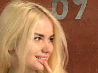 Еротски видео цхат HotSexyBaby