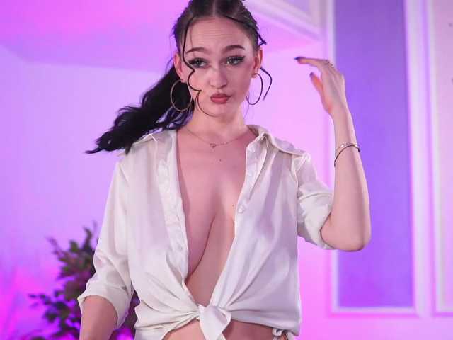 Емитовање снимка екрана HotSkinnyX