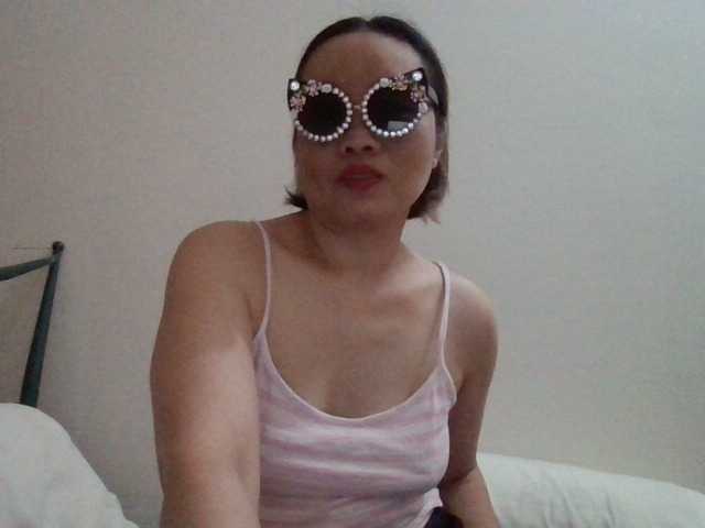 Фотографије HottieGoddess MAKE YOU ROCK HARD! OFF GLASSES IN PRIVATE. THANKS TIPPERS!
